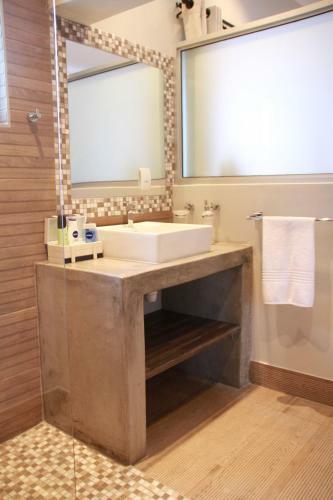 Hostal Sea Wind Self Catering Cottages