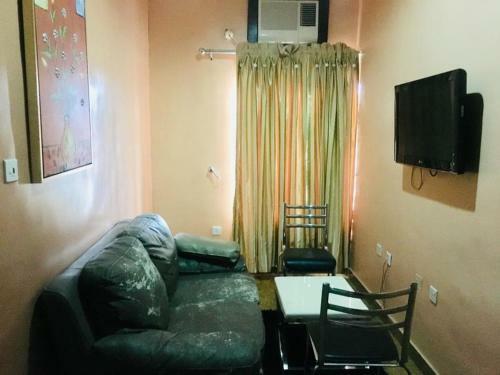 Euc Demodern Hotel & Suites
