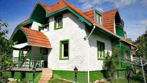 Hostal Gy�ngyvir�g H�z