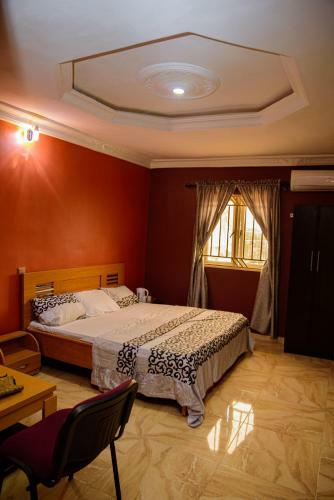 Thikadol Hotel