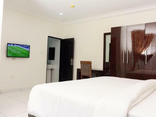 Predia Hotel And Suites
