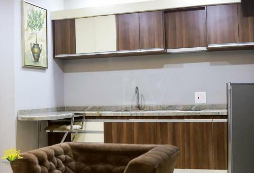 Hostal Room In Lodge - Poshlux Executive Hotel