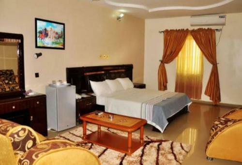 Hostal Room In Lodge - Zecool Hotels Limited