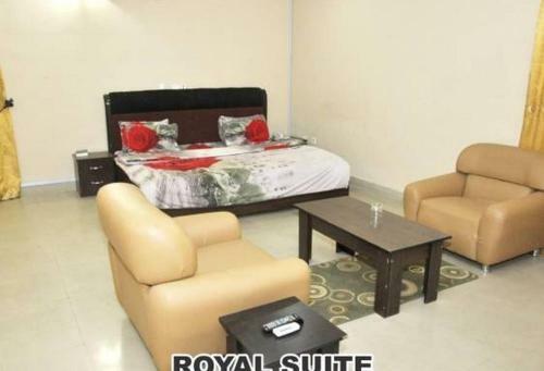 Hostal Room In Lodge - Command Guest House