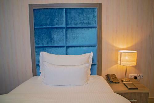 Hotel Riviera Suites