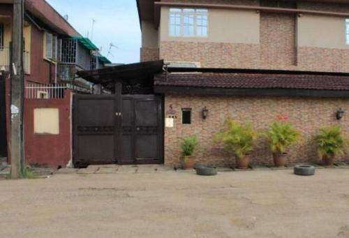 Hostal Room In Lodge - Allure Suites-surulere