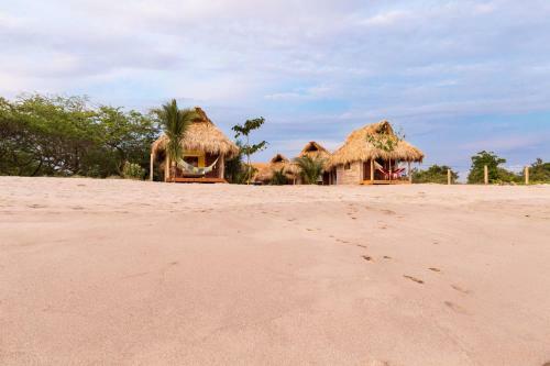 Suyo Caba�as Popoyo | Hotel Suyo