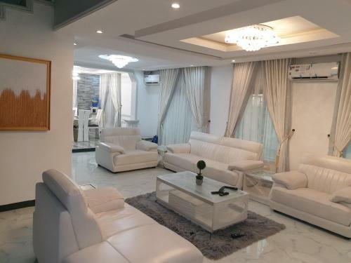Sim Court Lekki Horizon Apartment