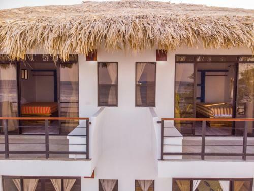 Hotel Costa Oeste