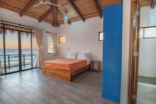Hotel Costa Oeste