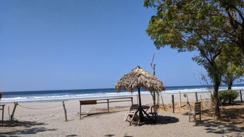 Bed & Breakfast Popoyo Surfcamp Beach House
