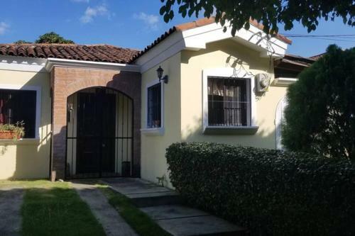3 Rooms House