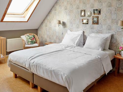Charming Holiday Home In Baarlo With Terrace