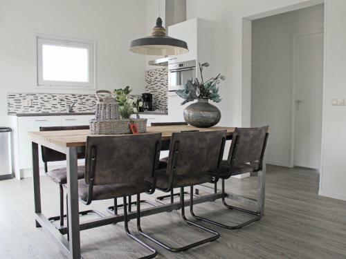 Holiday Home Green Resort Mooi Bemelen-17