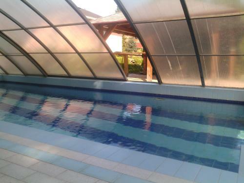 F�szek Apartmanh�z