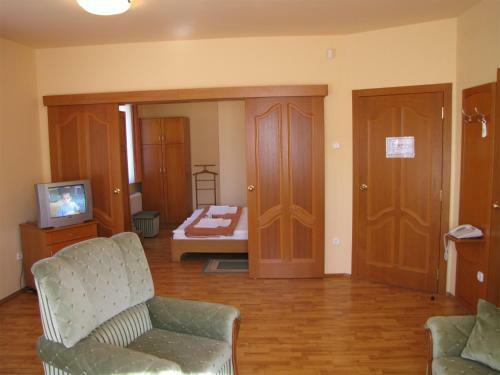 Kar�di Hotel