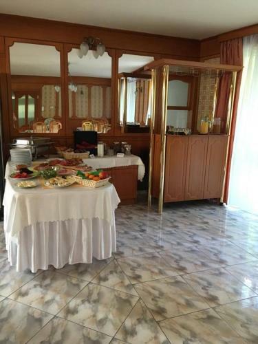 Kar�di Hotel