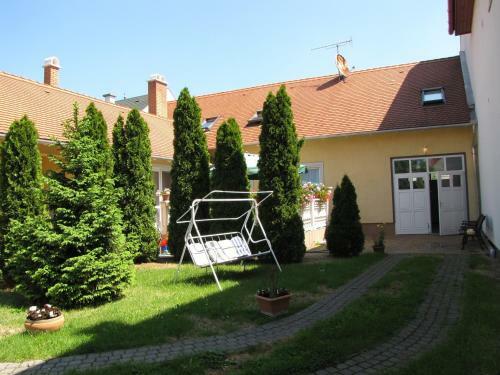 Hostal Dorina Vend�gh�z