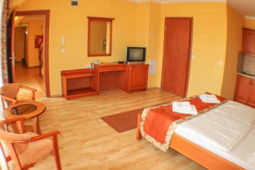 Hotel J�rja