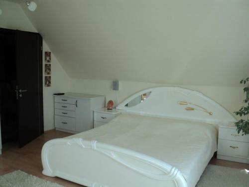 O�zis Apartmanh�z
