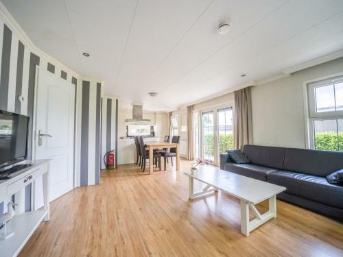 Holiday Home Europarcs Resort de Biesbosch-16