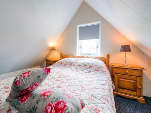 Authentic Holiday Home In Elim With Garden