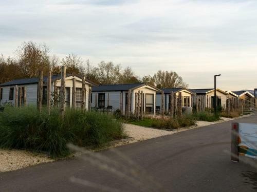 Holiday Home Resort de Kraaijenbergse Plassen-17