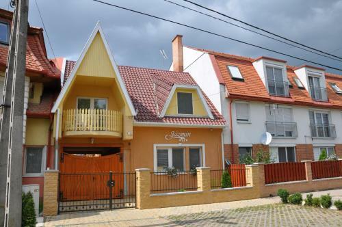 Hostal J�zmin Panzi�
