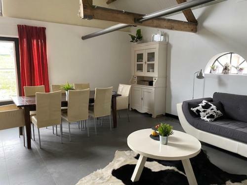 Bed & Breakfast Herberg Boerderij de Straat-hof
