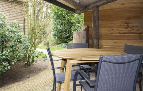 Two-bedroom Holiday Home In Lunteren