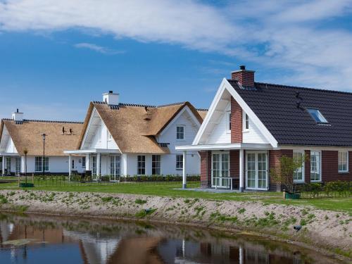 Holiday Home de Witte Raaf-2