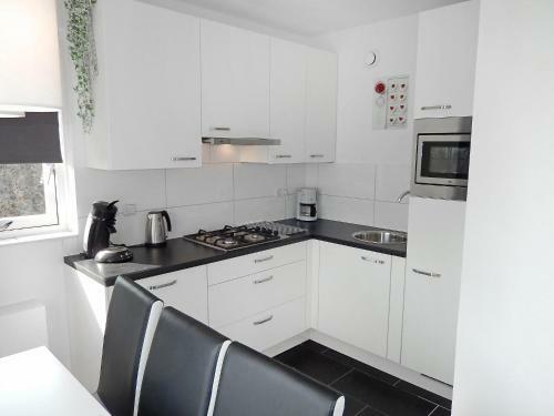 Holiday Home de Witte Raaf-3
