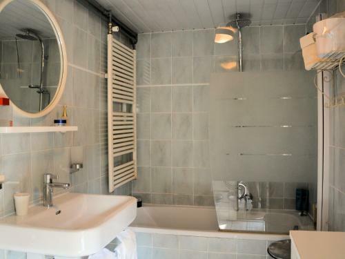 This Detached House Is Only 2 Km Away From The Beach