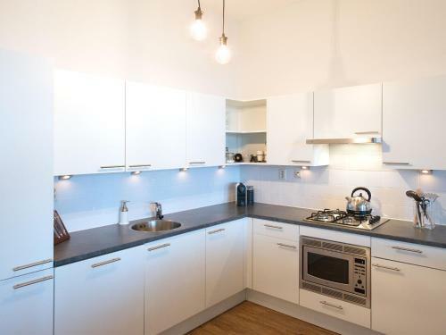 Modern 3-room Apartment Close To The Scheveningen Beach
