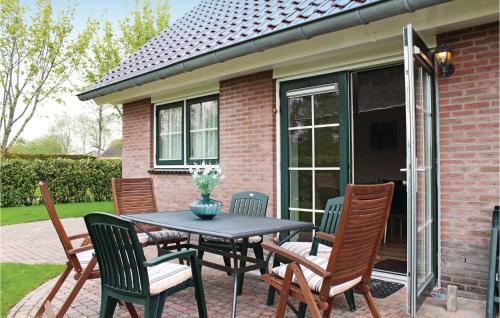 Three-bedroom Holiday Home In Tzummarum