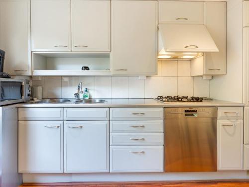 Apartamento Alluring Holiday Home In Valkenburg With Garden