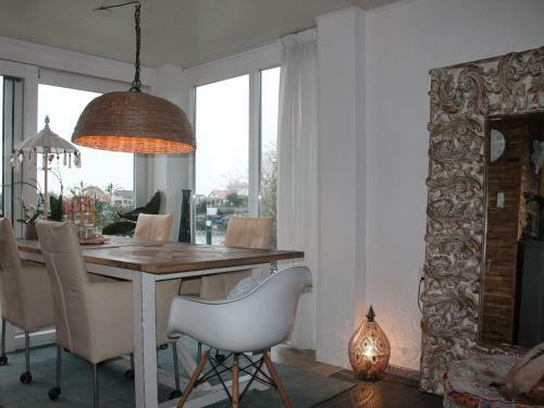 Waterfront Holiday Home In Veen With Terrace