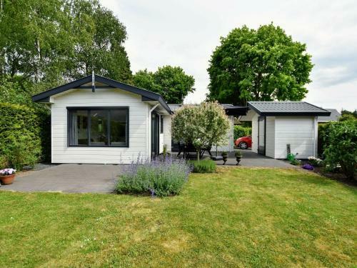 Spacious Chalet In Wolfheze With Garden