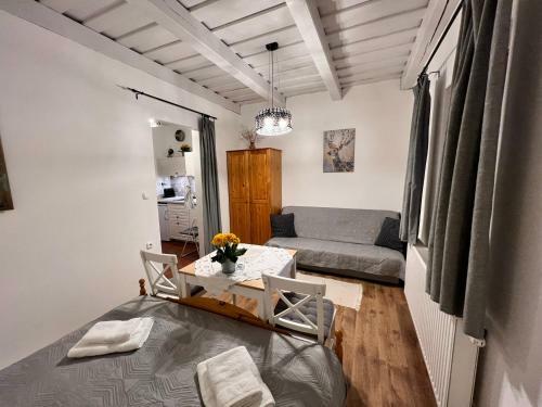 Hostal Cseri Porta