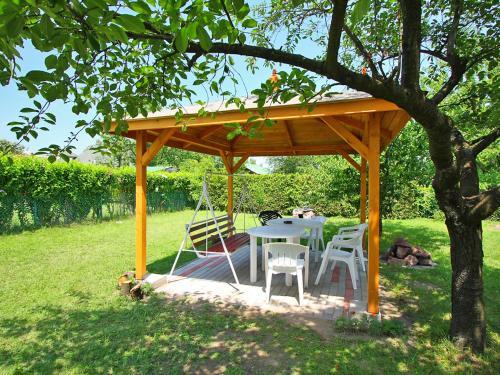 Villa Balatonkereszt�r 6