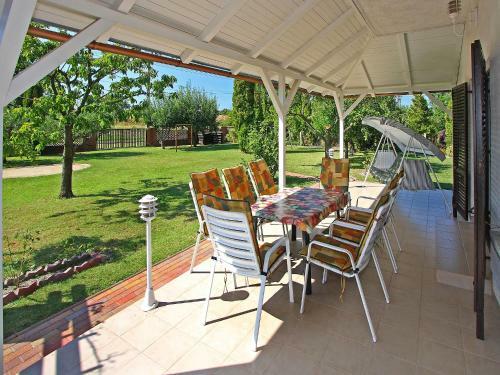 Villa Balatonkereszt�r 3