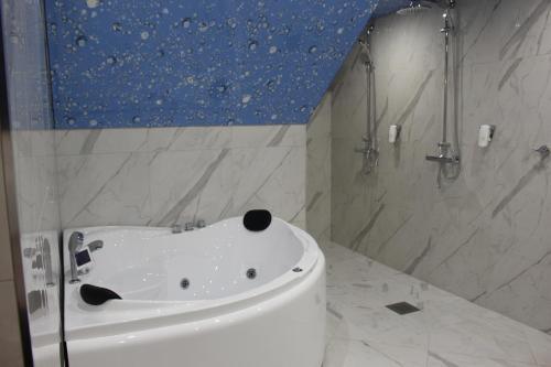 Hotel Eikerapen Gjesteg�rd (�seral)