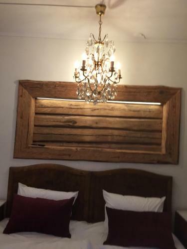 Hostal Holsthuset Losji