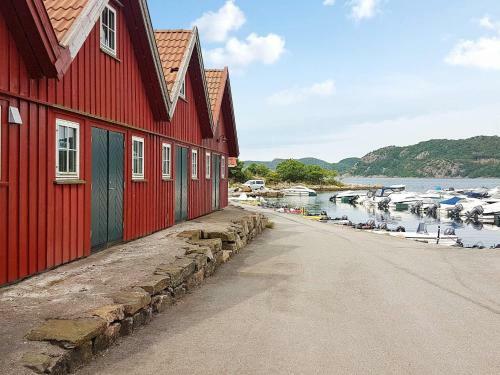 4 Star Holiday Home In Lindesnesnes