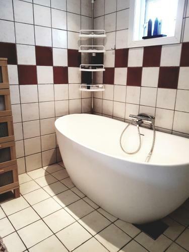 Stayplus Four-bedroom Holiday Apartment