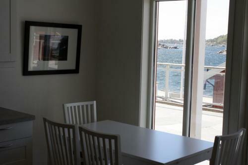 Villa Stayplus Exclusive Seafront Holiday Home