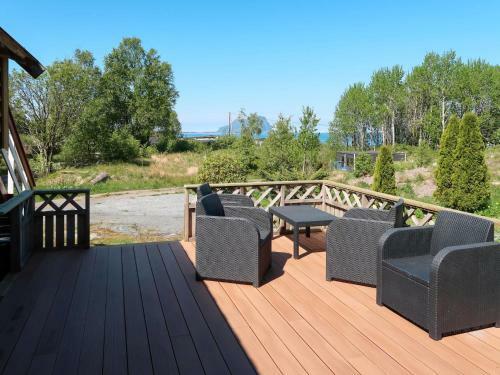 Holiday Home L�ven - Fjs161