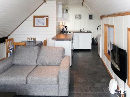 Holiday Home L�ven - Fjs161