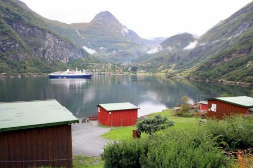 Lodge Solhaug Fjordcamping
