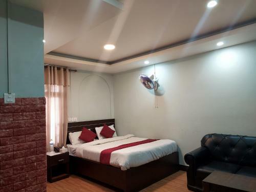 Hotel Club Orchid Inn